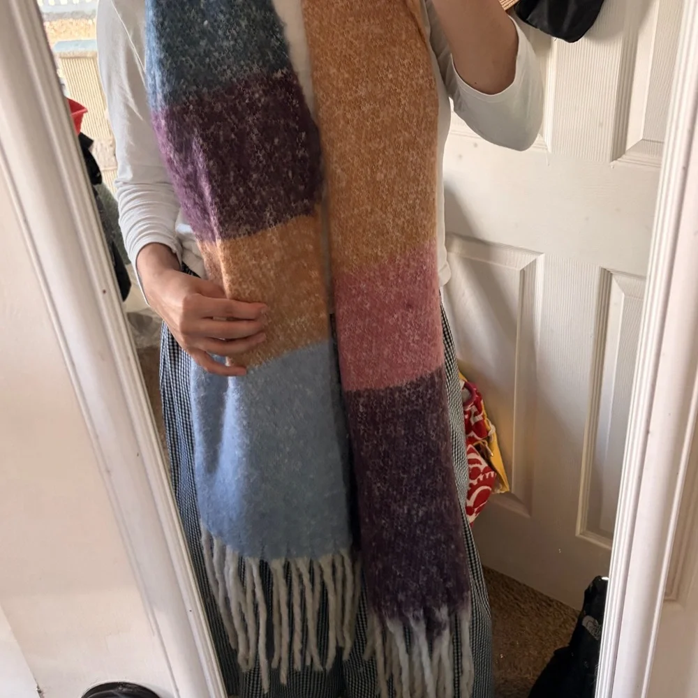 Colorful Block Pattern Scarf - Picture 6 of 6